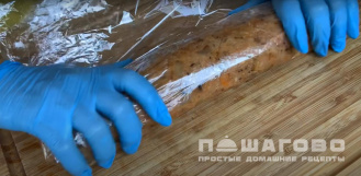 Фото приготовления рецепта: Рулет из рыбного фарша - шаг 8