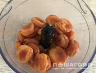 Фото приготовления рецепта: Зефир из кураги - шаг 1