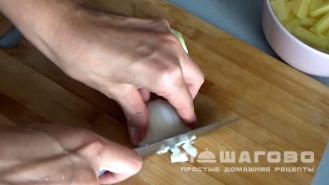 Фото приготовления рецепта: Суп лапша куриная - шаг 2