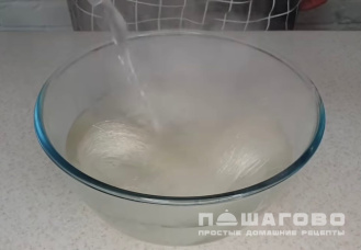Фото приготовления рецепта: Фунчоза с овощами - шаг 7