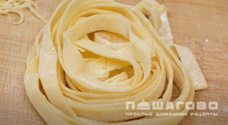 Фото приготовления рецепта: Тесто для пасты - шаг 5