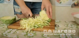 Фото приготовления рецепта: Борщ без томатной пасты - шаг 3