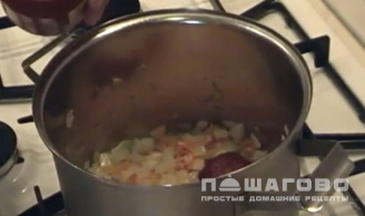 Фото приготовления рецепта: Борщ нежирный на курином бульоне - шаг 2