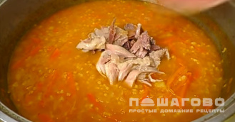 Фото приготовления рецепта: Суп из квашеной капусты с курицей - шаг 8