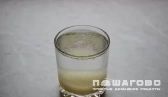 Фото приготовления рецепта: Желе из клюквы - шаг 5