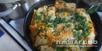 Фото приготовления рецепта: Голубцы с гречкой и куриной печенью - шаг 10