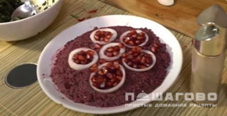 Фото приготовления рецепта: Пхали из свеклы с орехами - шаг 5