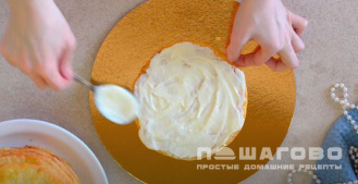 Фото приготовления рецепта: Торт «Наполеон» со сгущенным молоком - шаг 8