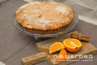 Фото приготовления рецепта: Апельсиновая шарлотка - шаг 6
