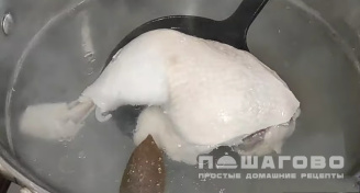 Фото приготовления рецепта: Суп с чечевицей и картофелем и курицей - шаг 9