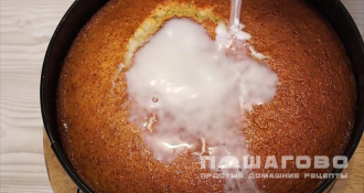 Фото приготовления рецепта: Торт манник классический на кефире - шаг 7