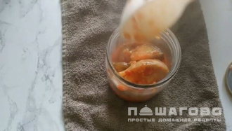 Фото приготовления рецепта: Баклажаны кружками в острой приправе - шаг 8