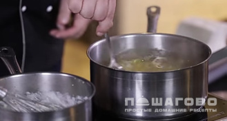 Фото приготовления рецепта: Пенне «Четыре сыра» (Quattro formaggi) - шаг 3