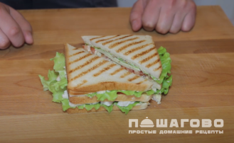 Фото приготовления рецепта: Сэндвич с куриной грудкой на работу - шаг 13