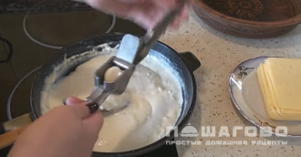 Фото приготовления рецепта: Цветная капуста под соусом бешамель - шаг 6