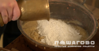 Фото приготовления рецепта: Коломенская пастила с хмелем и шпинатом - шаг 2