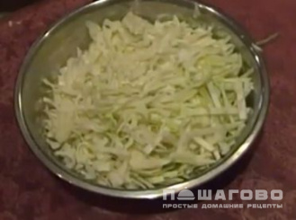 Фото приготовления рецепта: Борщ нежирный на курином бульоне - шаг 3