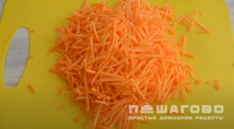 Фото приготовления рецепта: Салат из баклажанов с помидорами (на зиму) - шаг 2