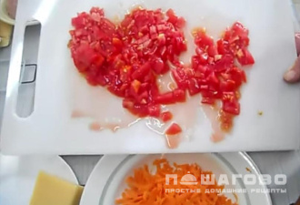 Фото приготовления рецепта: Баклажаны, фаршированные мясом, в духовке - шаг 6