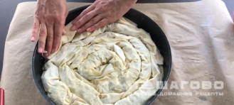 Фото приготовления рецепта: Баница с мясом - шаг 5