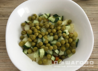 Фото приготовления рецепта: Постный Оливье с грибами - шаг 3