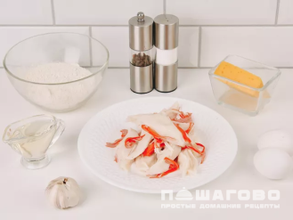 Фото приготовления рецепта: Крабовые котлеты - шаг 1