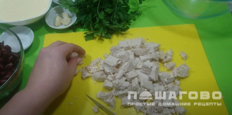 Фото приготовления рецепта: Салат Наполи с фасолью - шаг 4