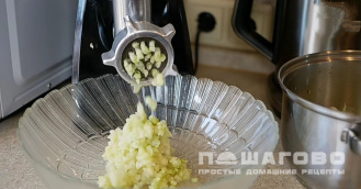 Фото приготовления рецепта: Постные вегетарианские котлеты - шаг 4