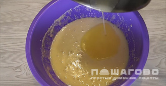 Фото приготовления рецепта: Торт манник классический на кефире - шаг 4