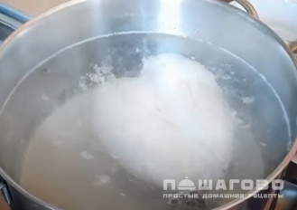 Фото приготовления рецепта: Суп с фасолью консервированной и курицей - шаг 1