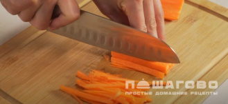 Фото приготовления рецепта: Гречневая лапша по-японски с курицей и овощами - шаг 6