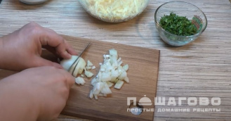 Фото приготовления рецепта: Постные драники из картошки без яиц - шаг 3