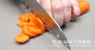 Фото приготовления рецепта: Гуляш из свинины с подливкой - шаг 3