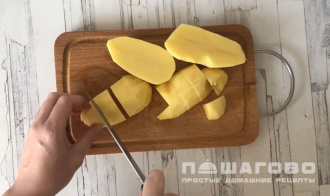 Фото приготовления рецепта: Суп с брокколи и курицей - шаг 2