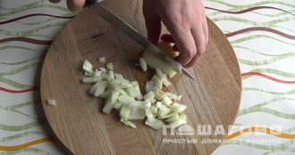 Фото приготовления рецепта: Суп с чечевицей на мясном бульоне - шаг 2
