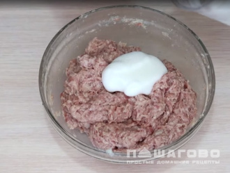 Фото приготовления рецепта: Мясные котлеты - шаг 4