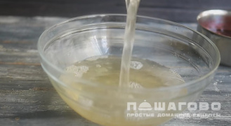 Фото приготовления рецепта: Желе алкогольное - шаг 6