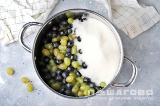 Фото приготовления рецепта: Виноградный джем - шаг 3